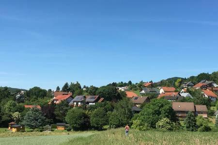 Ferienwohnung Familie Slepitzka Niedenstein Exterior foto